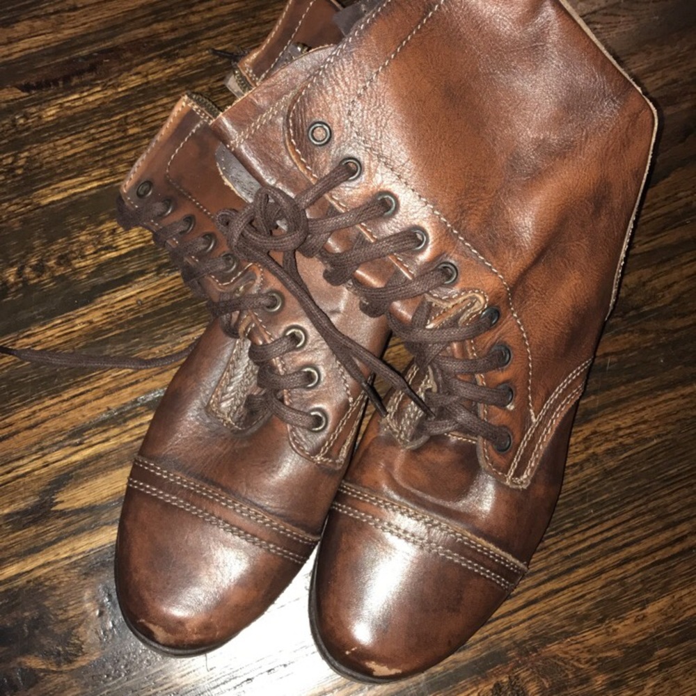 brown combat boots - Picture 2 of 5